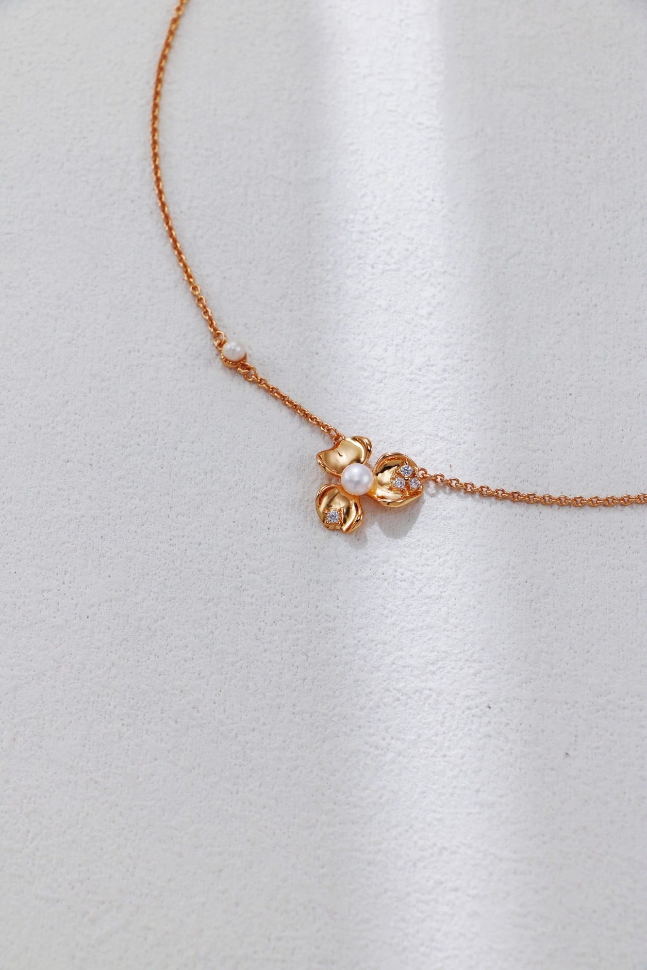 Floral Petal Zirconia Jewelry Set – Necklace, Earrings & Ring for Women, Elegant Gift, Dainty Flower Design, Bridesmaid Jewelry, Wedding Accessories