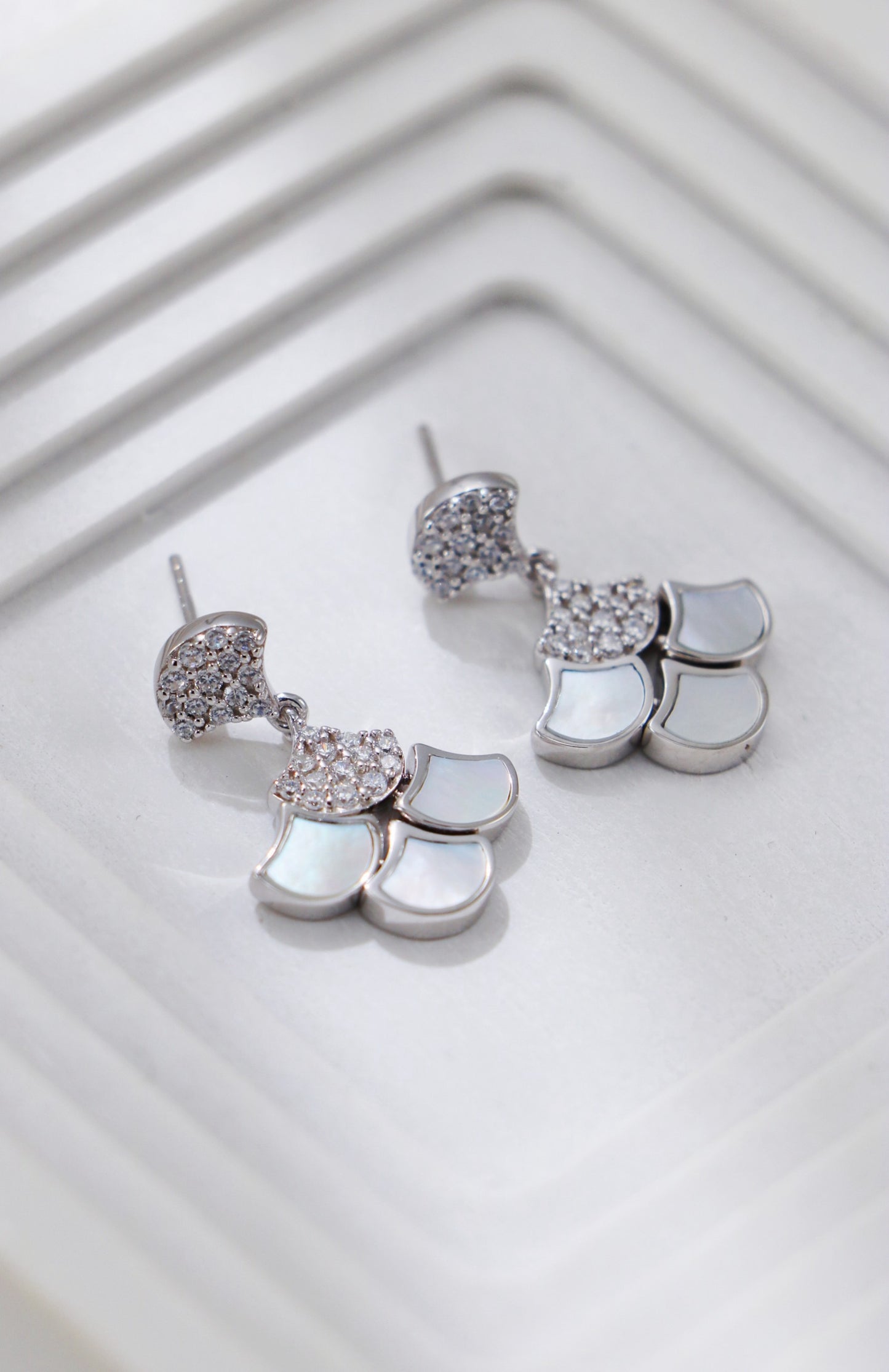Mother of Pearl Zircon Layered Earrings and Necklace Set