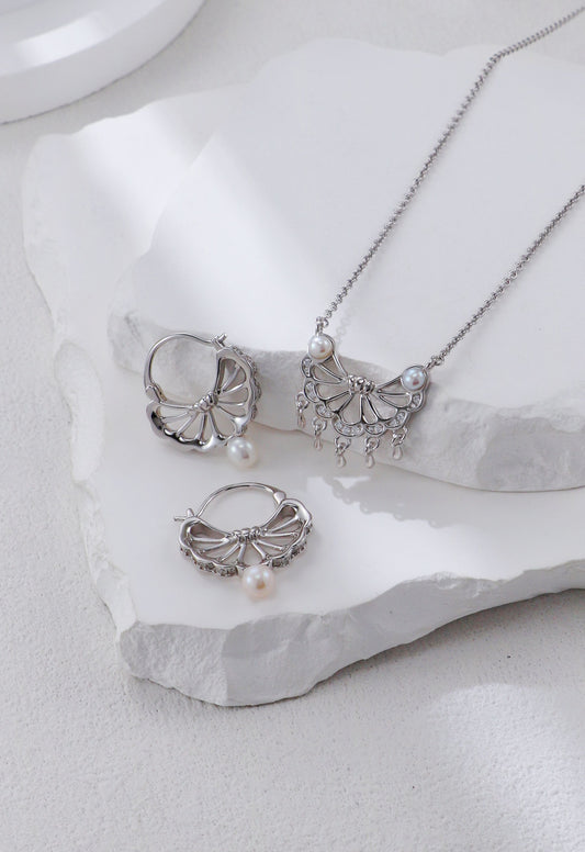 Fan-Shaped Pearl Pendant Earrings and Necklace Set