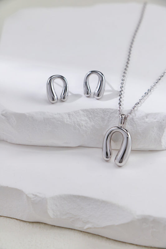 Lucky Horseshoe Jewelry Set – Handmade Gold Necklace and Matching Earrings for Women, Gift for Her, Minimalist Elegant Design